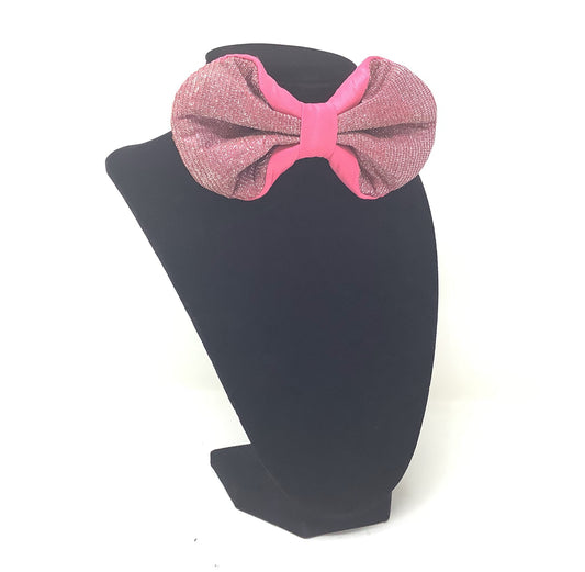 Rose Spark Bow Tie

Sparkling pink finish with satin trim.
Handcrafted and pre-tied with an adjustable strap.
Bold, lively, and stylishly unique.
Great for weddings, parties, and standout fashion.